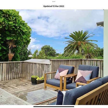 פפאמואה Cabbage Tree - Summer Or Winter Beachfront Haven מראה חיצוני תמונה